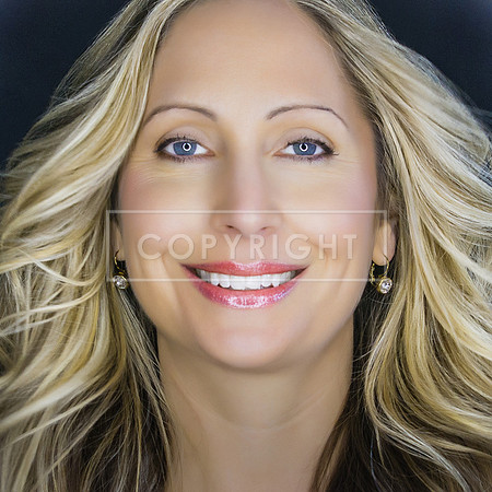 Ursula Mentjes' Headshot & PR Photo Session - Resized-1632