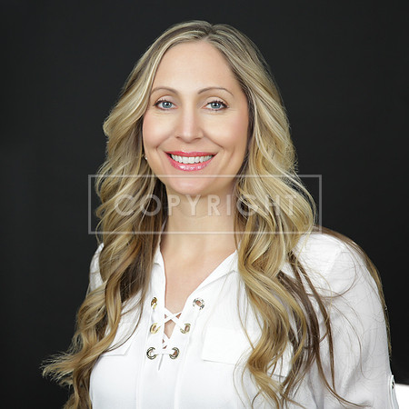 Ursula Mentjes' Headshot & PR Photo Session - Resized-1699